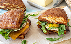 Panino  „Laugen“ con prosciutto e formaggio